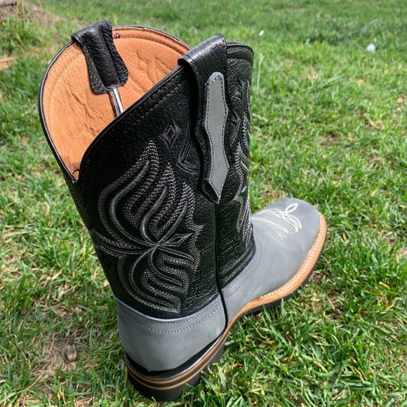 MEN'S RODEO COWBOY GRAY LEATHER SQUARE TOE BOOTS - Picture 3 of 7